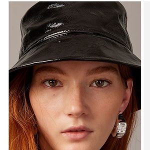 🆕💗J.Crew Collection Leather Bucket Hat in Black 💗🆕